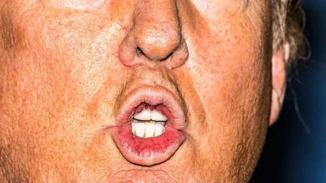 donald-trump-mouth-language-h_14753928.jpg